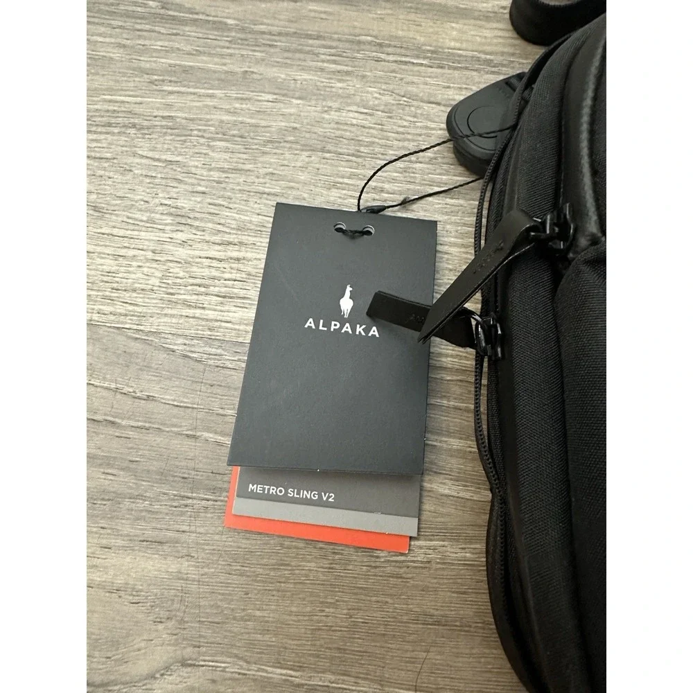ALPAKA METRO SLING V2 Black Axoflux 300D 2.5L Crossbody Sling Tech Bag w/ Strap